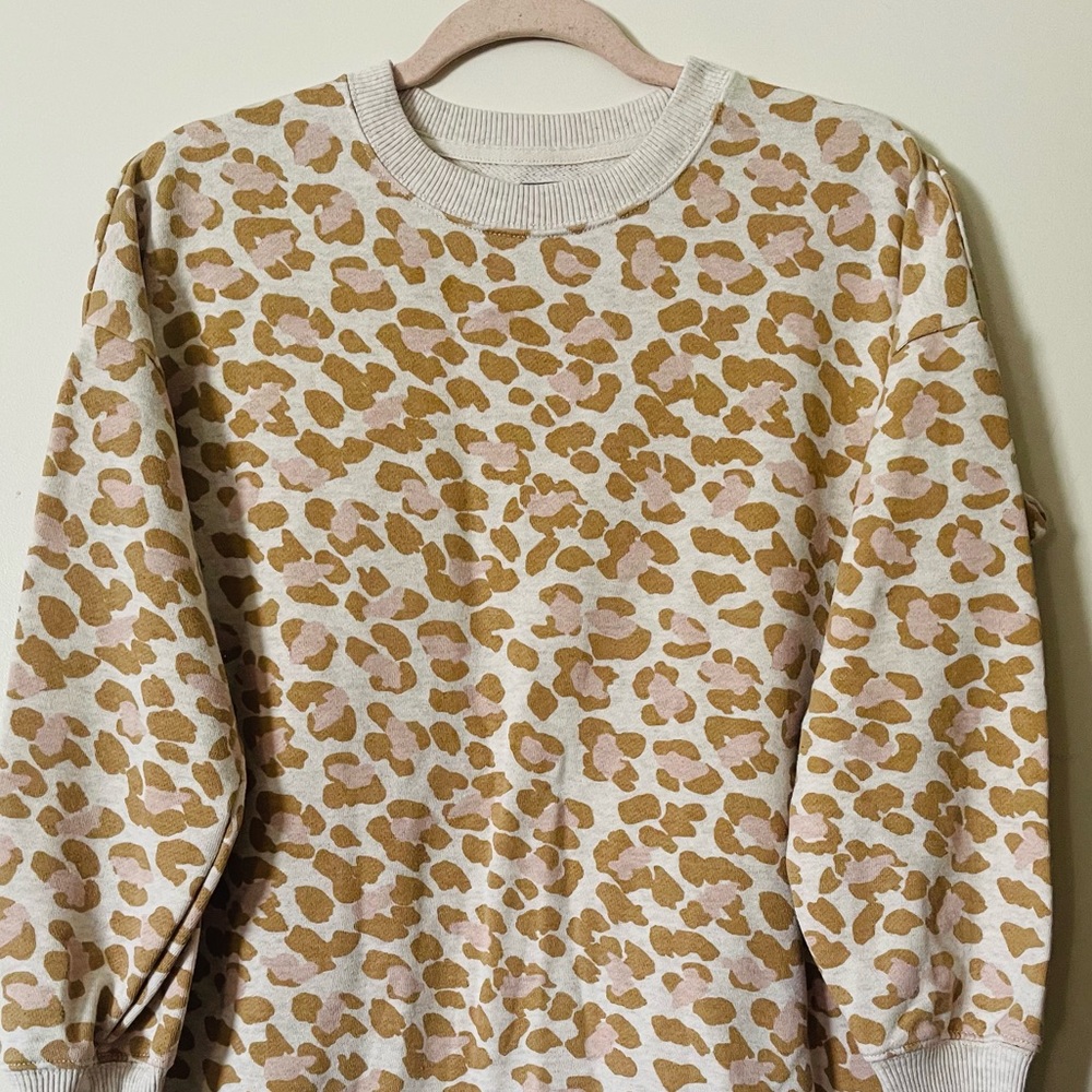 Aerie American Eagle Leopard Animal Print Pullover Oversized Sweater - Picture 3 of 15